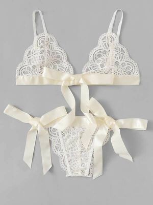 वी-नेक ओपन बैक 3XL 4XL प्लस बेबीडॉल अधोवस्त्र व्हाइट बॉडीसूट स्लिंग लेस